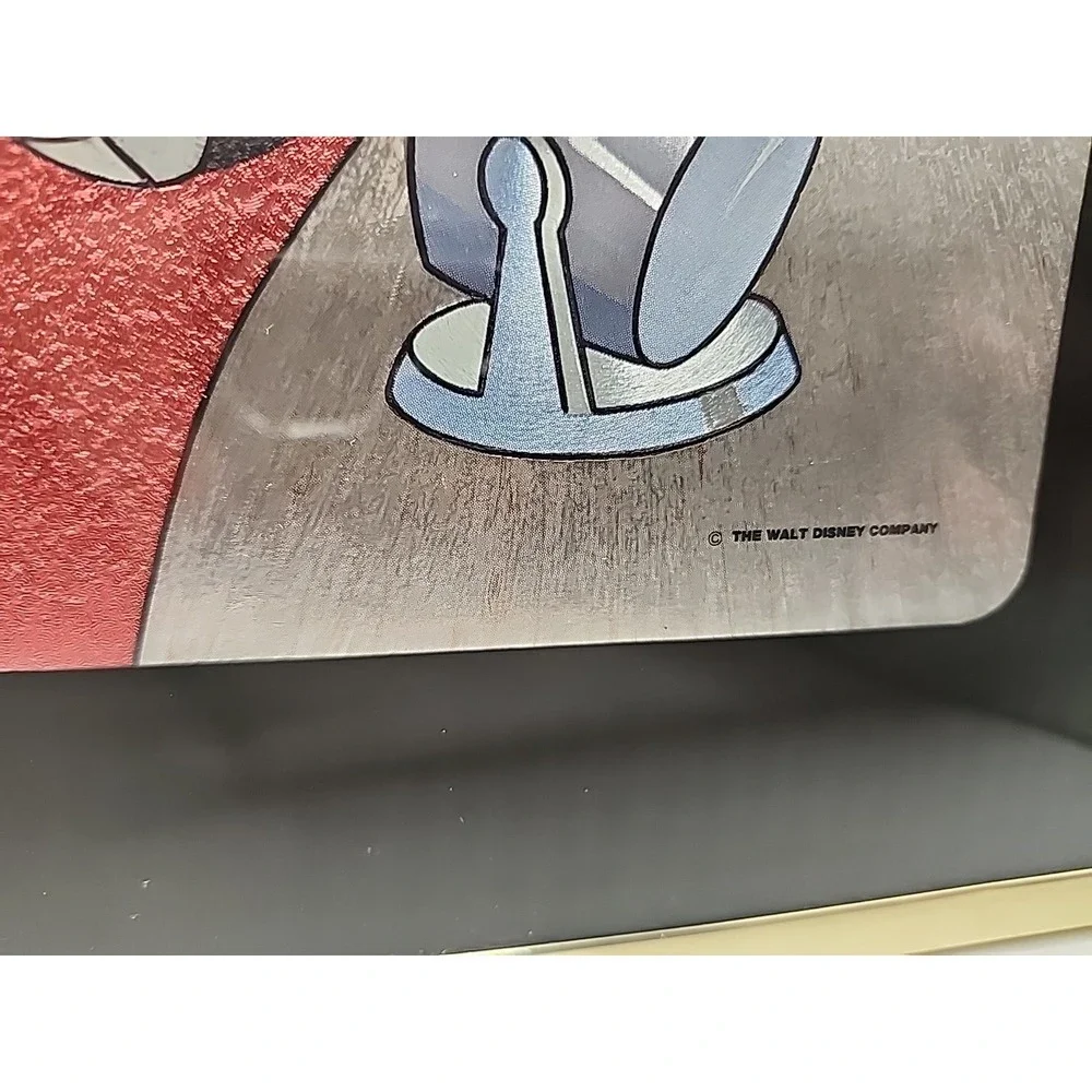 Disney Official Etched Artwork‎  Mickey and Minnie Spotlight